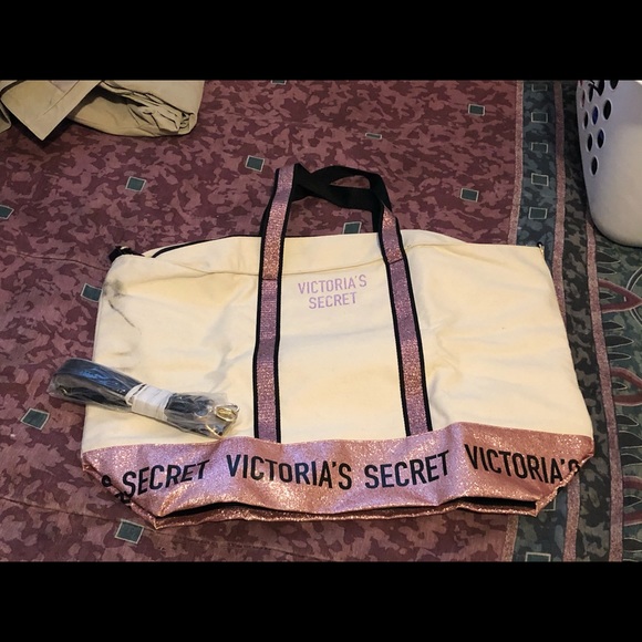Victoria's Secret Handbags - Vs sparkly weekender tote
